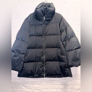 Elegant Black Puffer Jacket for Women